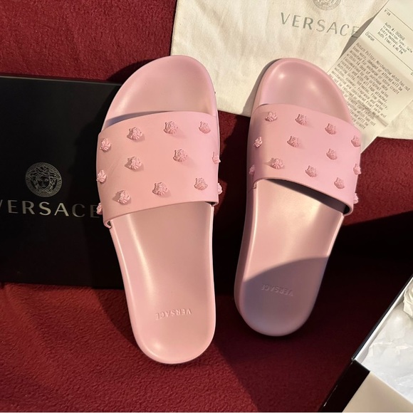 versace slides - Picture 4 of 10